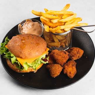 Cheeseburger z nuggetsi