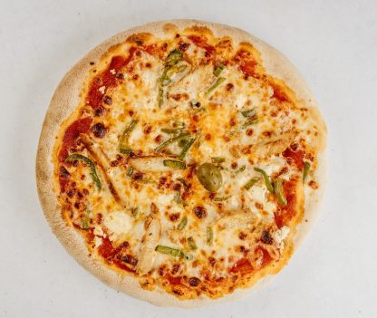 Pizza s piščancem in feto
